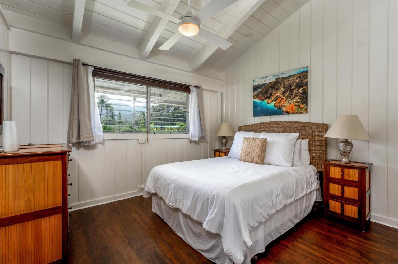 Hale Naninoa Home Hanalei Rum bild